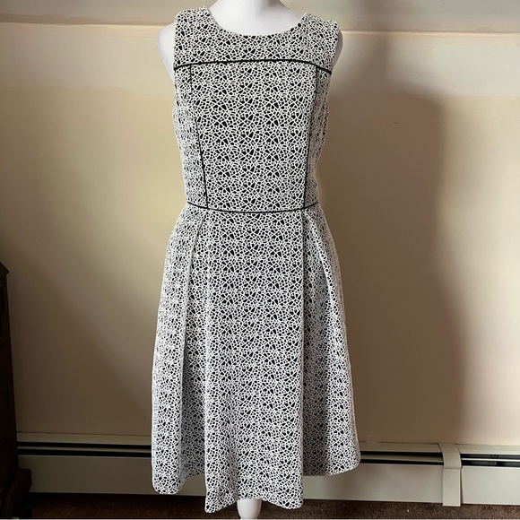 Karl Lagerfeld Dresses & Skirts - Karl Lagerfeld Black w/ Thick White Lacing Fit & Flare Cocktail Dress size 6